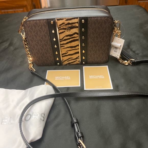 NWT Michael Kors Lg. Jet Set Crossbody/Soulder Bag. Calf Hair/Animal Print Front - Picture 16 of 16